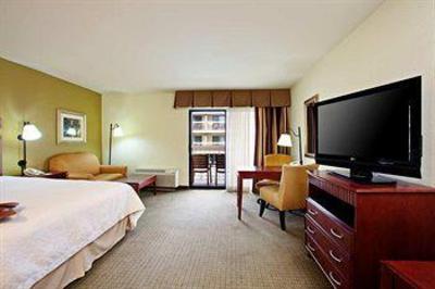 фото отеля Hampton Inn Sea World Airport San Diego