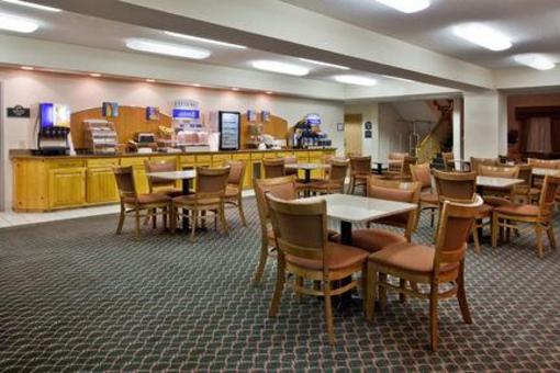 фото отеля Holiday Inn Express Hiawassee