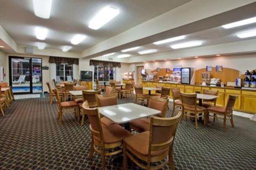 фото отеля Holiday Inn Express Hiawassee
