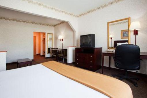фото отеля Holiday Inn Express Hiawassee