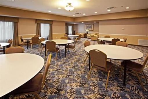 фото отеля Holiday Inn Express Bedford