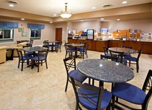 фото отеля Holiday Inn Express Bedford