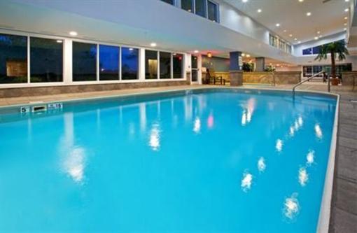 фото отеля Holiday Inn Express Bedford