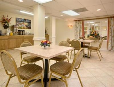 фото отеля Super 8 Motel New Orleans