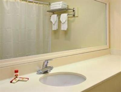 фото отеля Super 8 Motel New Orleans