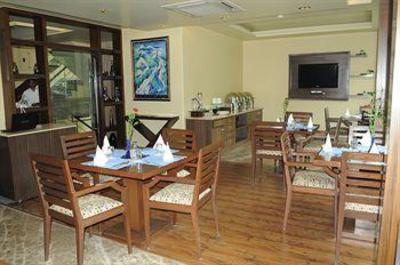 фото отеля The Residence Greater Kailash New Delhi