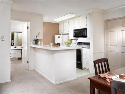 фото отеля Oakwood Apartments Marina Del Rey