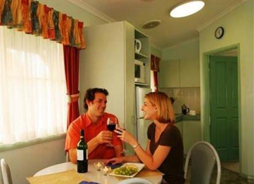 фото отеля Discovery Holiday Parks Cabins Perth