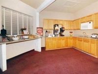 Econo Lodge Inn & Suites Fiesta Park