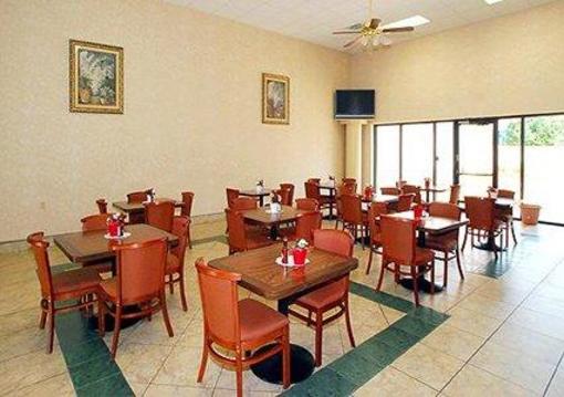 фото отеля Quality Inn South Wichita