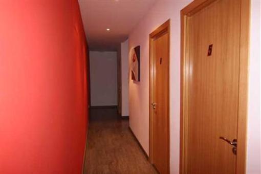 фото отеля Hostal Abril Madrid