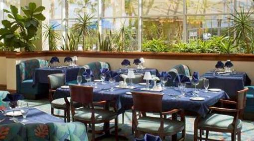 фото отеля DoubleTree by Hilton Orlando Airport Hotel