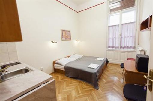 фото отеля Guest Rest Budapest Hostel
