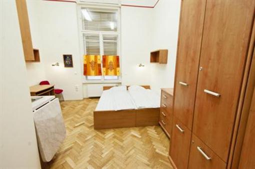 фото отеля Guest Rest Budapest Hostel