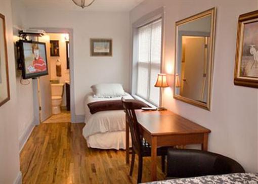 фото отеля Ray's Bucktown Bed and Breakfast