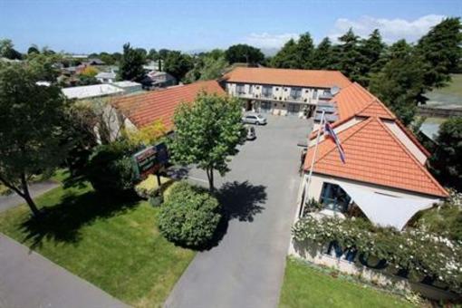 фото отеля Bush Inn Court Motel