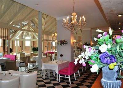 фото отеля Van Der Valk Resort Linstow