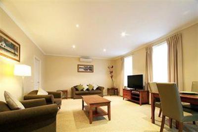 фото отеля BEST WESTERN Lake Inn