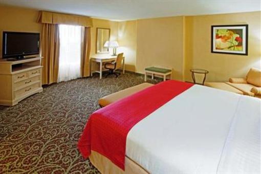 фото отеля Holiday Inn Chantilly - Dulles Expo