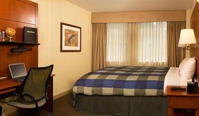 фото отеля Central Loop Hotel