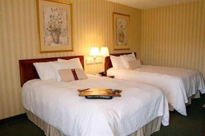 фото отеля Hampton Inn Waynesboro / Stuarts Draft