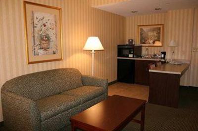фото отеля Hampton Inn Waynesboro / Stuarts Draft