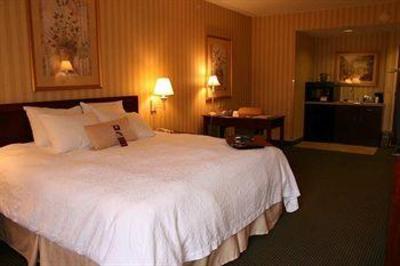 фото отеля Hampton Inn Waynesboro / Stuarts Draft