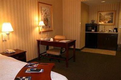 фото отеля Hampton Inn Waynesboro / Stuarts Draft
