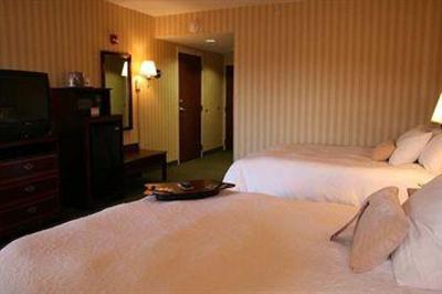 фото отеля Hampton Inn Waynesboro / Stuarts Draft