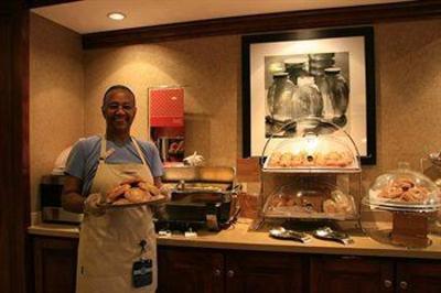 фото отеля Hampton Inn Waynesboro / Stuarts Draft