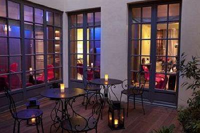 фото отеля Hotel Le Petit Paris