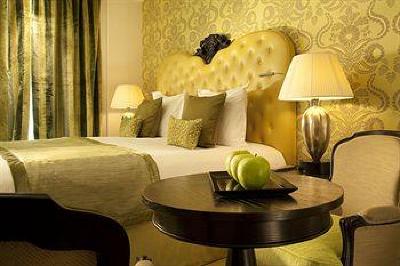 фото отеля Hotel Le Petit Paris