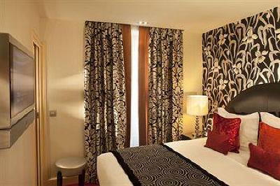 фото отеля Hotel Le Petit Paris