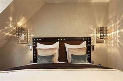 фото отеля Hotel Le Petit Paris