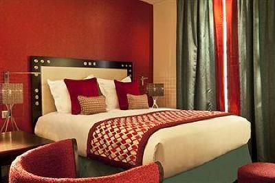 фото отеля Hotel Le Petit Paris