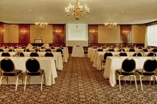 фото отеля Clarion Hotel Century House Latham