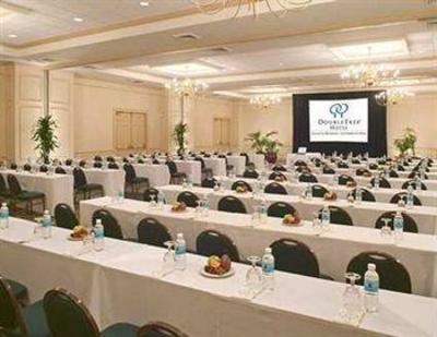 фото отеля Doubletree Atlanta Roswell