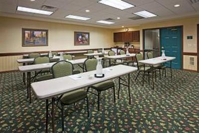 фото отеля Country Inn & Suites by Carlson _ St. Cloud East
