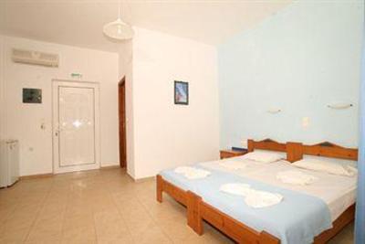 фото отеля Mediterranean Studios Apartments