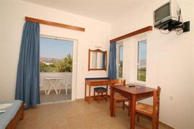 фото отеля Mediterranean Studios Apartments