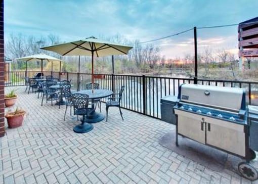 фото отеля Staybridge Suites Chicago Oakbrook Terrace