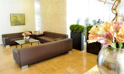 фото отеля Catalonia Transit Hotel