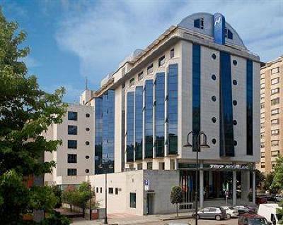 фото отеля Tryp Rey Pelayo Hotel