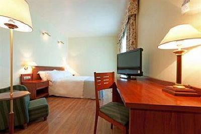 фото отеля Tryp Rey Pelayo Hotel