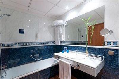 фото отеля Tryp Rey Pelayo Hotel