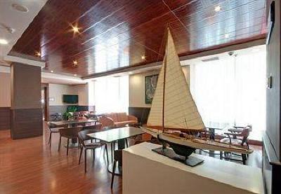 фото отеля Tryp Rey Pelayo Hotel