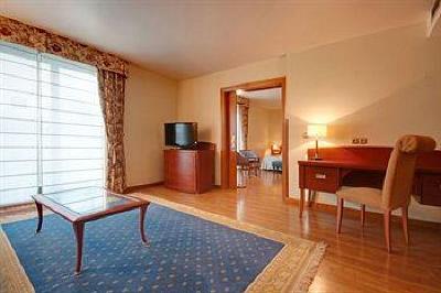 фото отеля Tryp Rey Pelayo Hotel