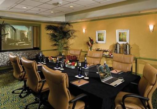 фото отеля Newport Beach Marriott Bayview