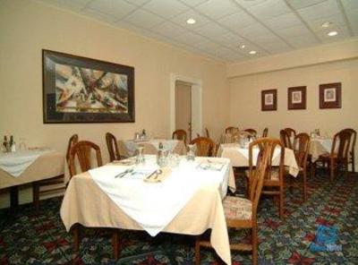 фото отеля BEST WESTERN Forest Inn