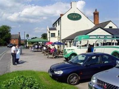 фото отеля The Peterborough Arms Inn Chippenham